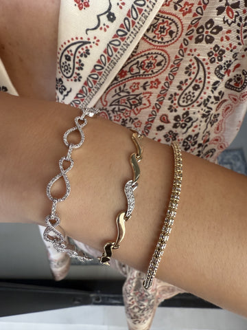 Luna Wave Gold Bracelet